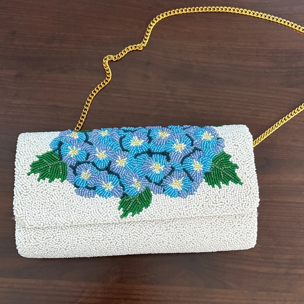 Elegant Beaded Floral Clutch - White and Blue